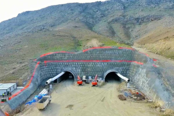"Qarabağ və Şərqi Zəngəzurda 33 tunel tikiləcək" - İlham Əliyev