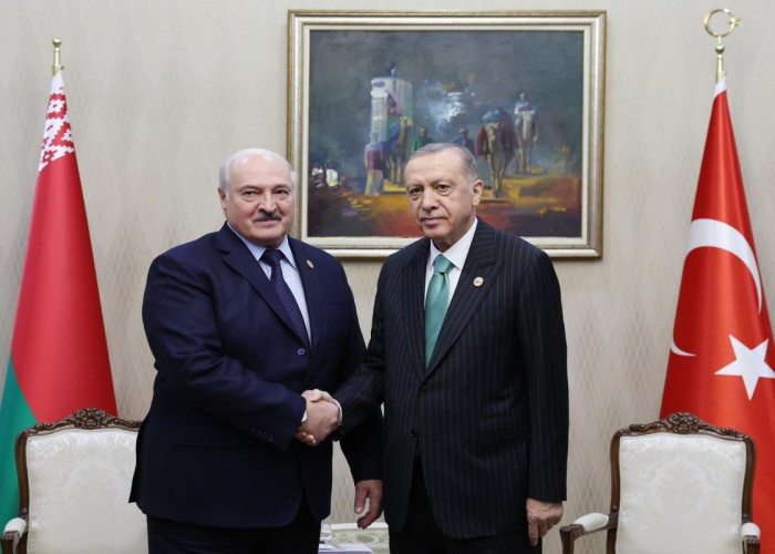 Ərdoğan Lukaşenko ilə görüşdü
