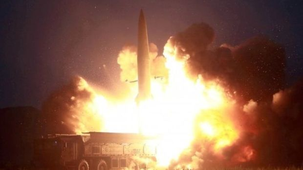 Şimali Koreya Yaponiya istiqamətində iki ballisik raket atdı