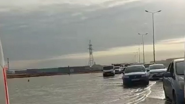 Lökbatanda yolu su basmasının səbəbi açıqlandı - VİDEO (YENİLƏNİB)