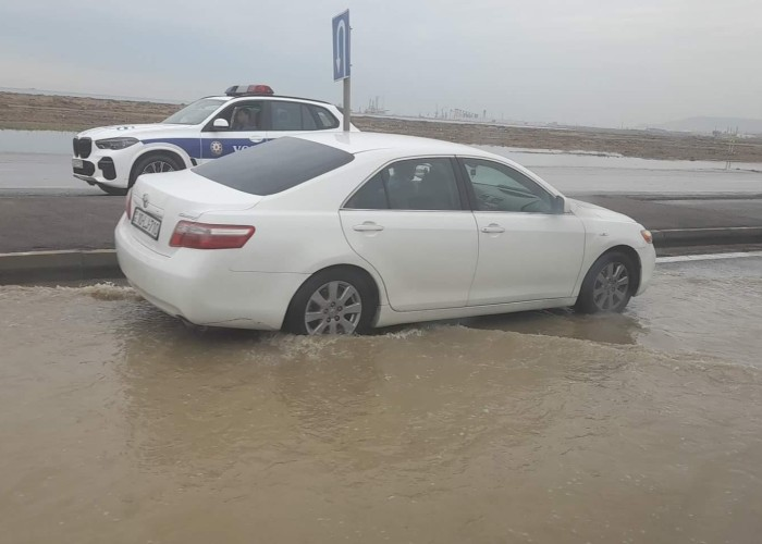 Lökbatanda yolu su basmasının səbəbi açıqlandı - VİDEO (YENİLƏNİB)