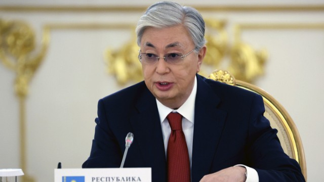 Qazaxıstan siyasi quruluşun yeni formasına keçir