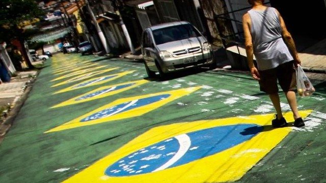 Braziliyada məktəblərə silahlı hücum zamanı 4 nəfər ölüb