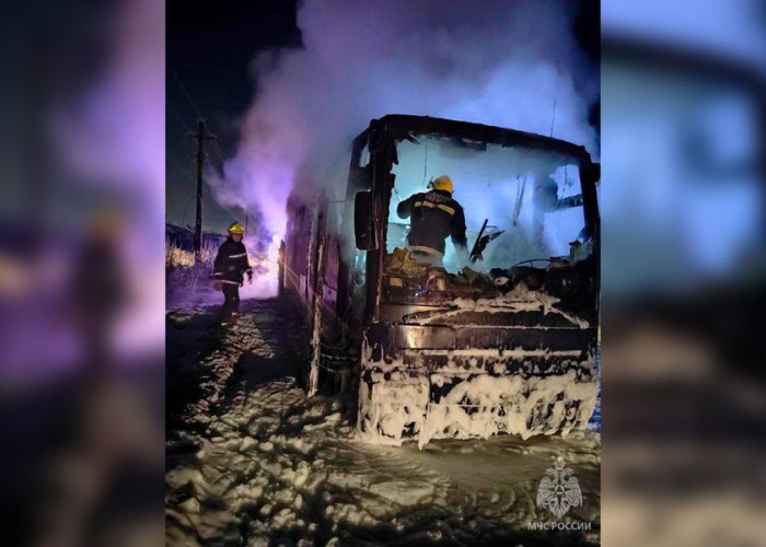 Salavat şəhərində sərnişin avtobusu yandı