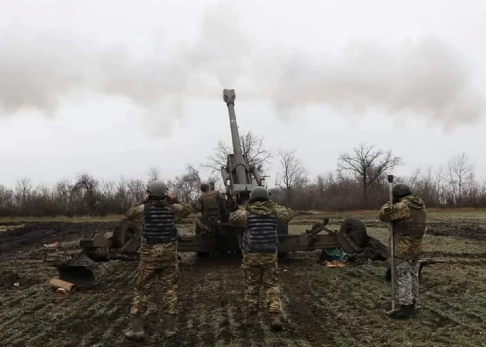 Ukrayna Rusiyanın sursat anbarını vurdu - Yaralılar var