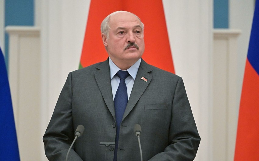 Lukaşenko Roma Papasını Belarusa dəvət edib