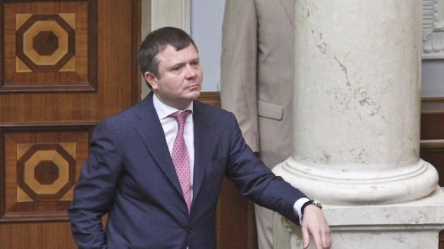 Ukraynalı eks-deputat Fransada SAXLANILDI