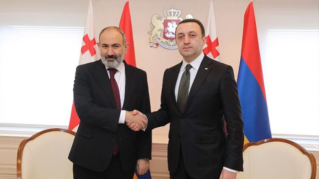 Qaribaşvili İrəvanda Paşinyanla görüşəcək