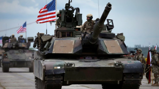 ABŞ Şərqi Avropaya kütləvi şəkildə tanklar köçürür