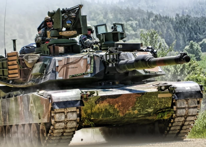 Polşa Ukraynaya 60 tank verəcəyini açıqladı