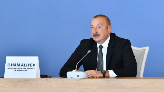İlham Əliyev X Qlobal Bakı Forumunda çıxış edir - CANLI YAYIM