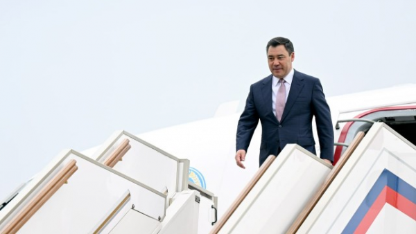 Qırğızıstan prezidenti  Moskvaya getdi