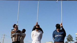 İranda polisləri öldürən 3 nəfər edam edildi