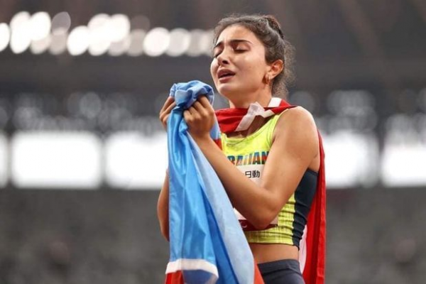 Universiada: Azərbaycan idmançısı rekordunu yenilədi, amma…